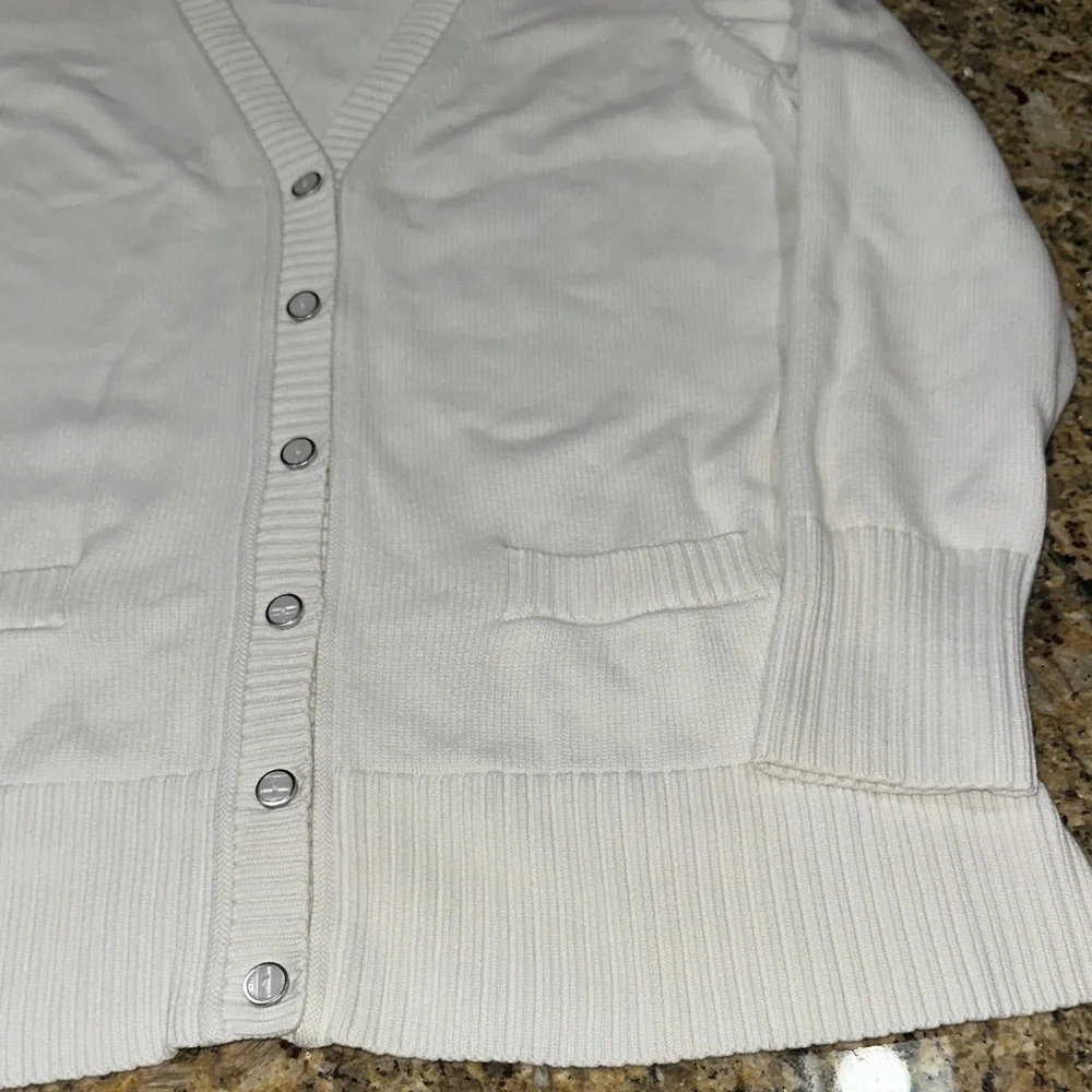 Isaac Mizrahi Cream V-Neck Button Cardigan